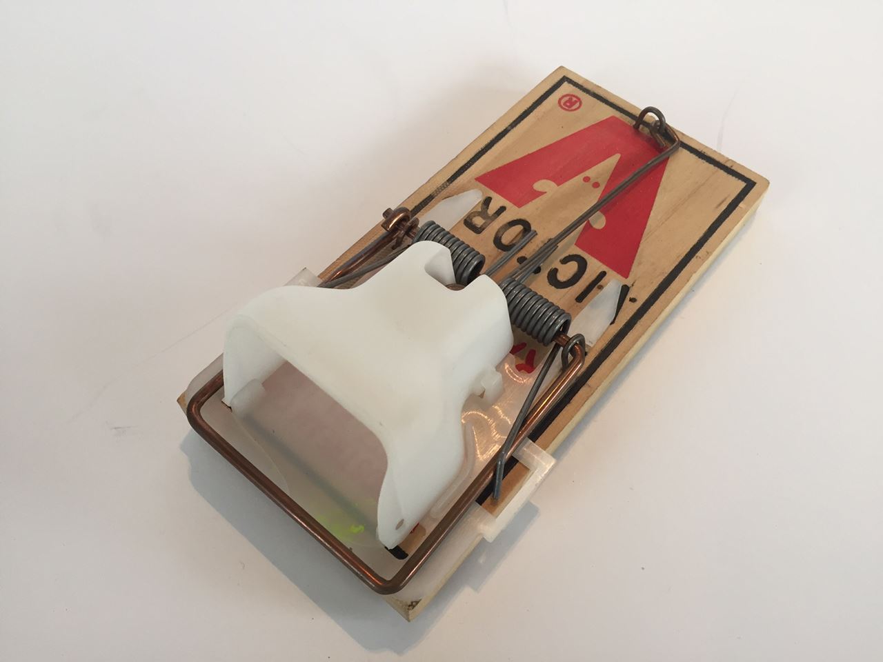 how to set up a mouse trap victor
