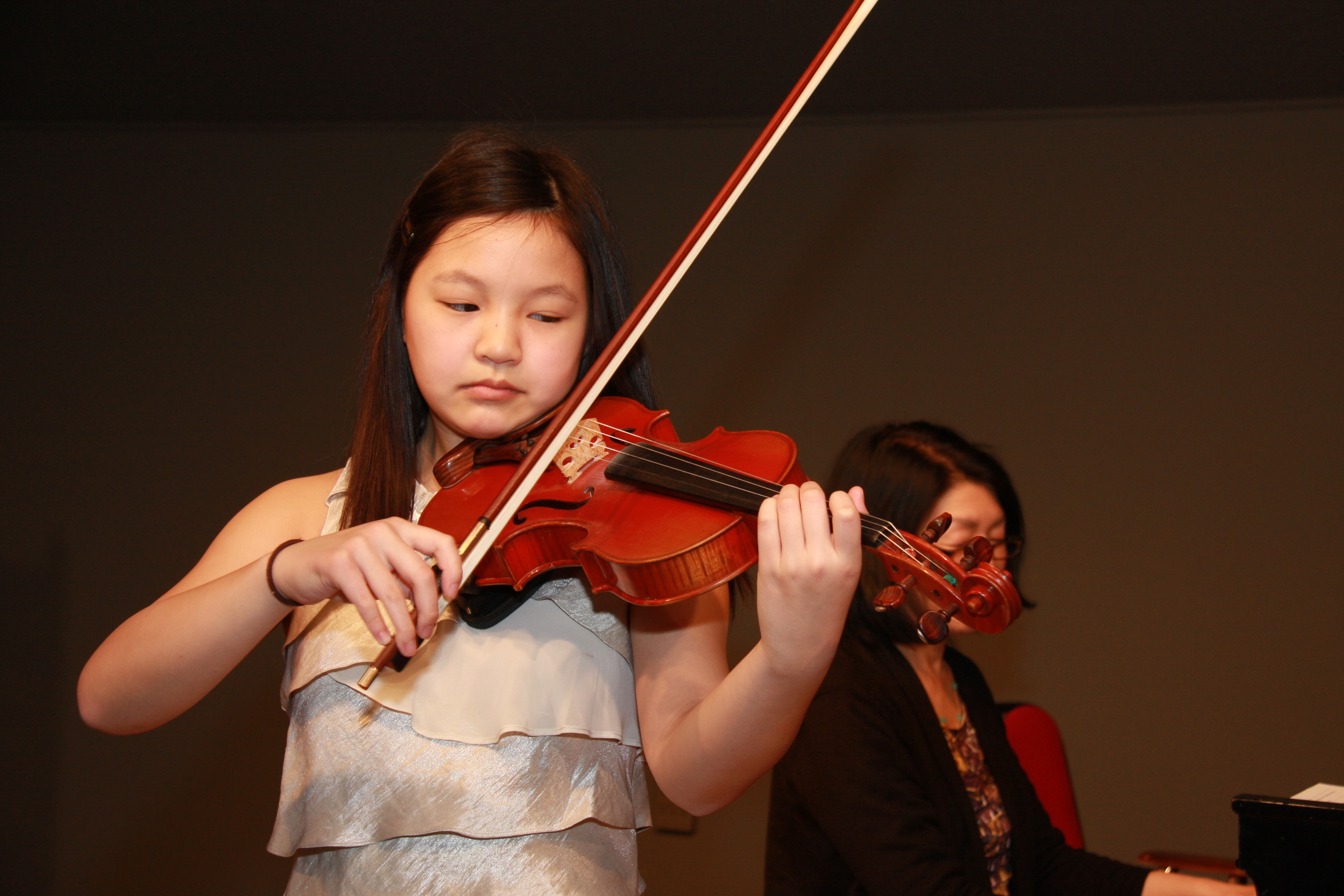 how to teach violin to a 5 year old