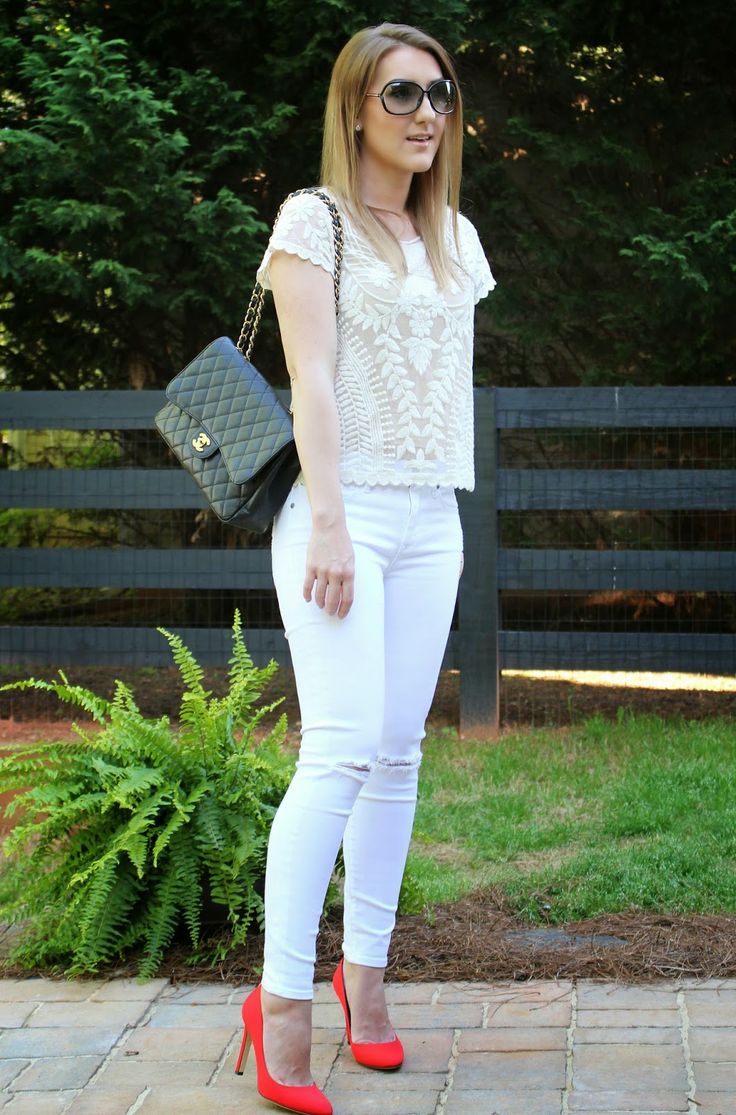how to wear white pants
